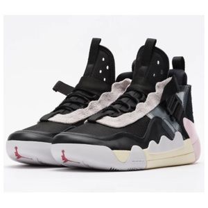 JORDAN Defy SP - (BLACK / VARSITY RED-MUSLIN)